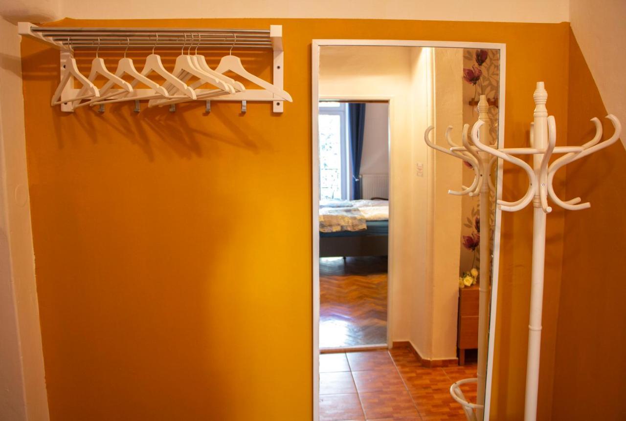 Triple King Size Balcony Praha